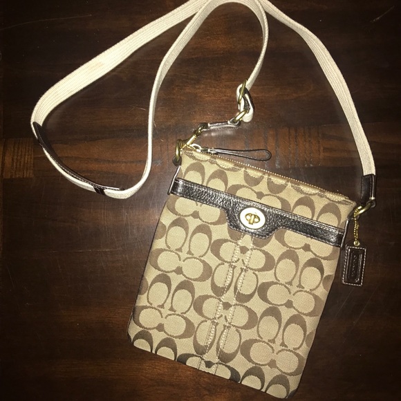Coach Cross Body Bag - Picture 1 of 1